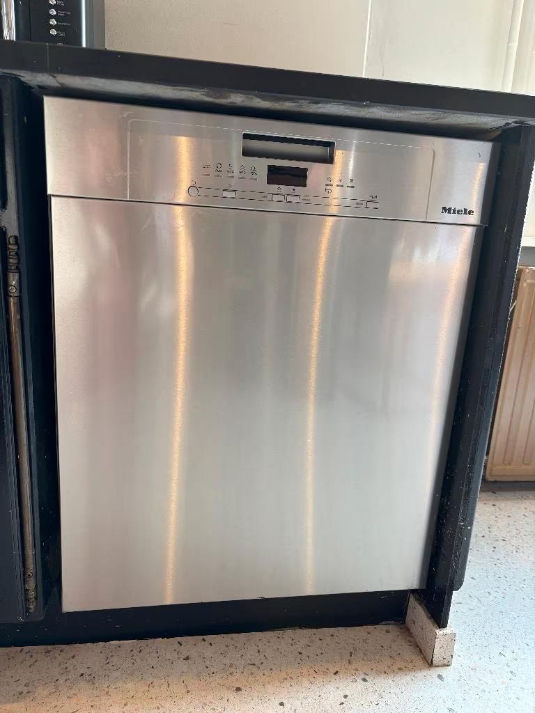 PRACHTIGE MIELE G5022SCU inbouw zeer zuinig A+++ 3D bestekla, Ophalen, Minder dan 85 cm, Minder dan 10 liter, Energieklasse A of zuiniger