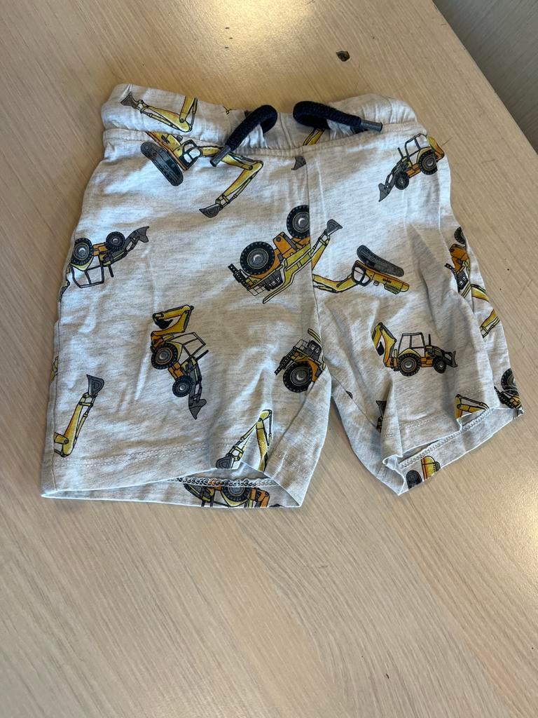 Leuke korte broek met graafmachines voor jongens, Ophalen, Zo goed als nieuw, Jongen