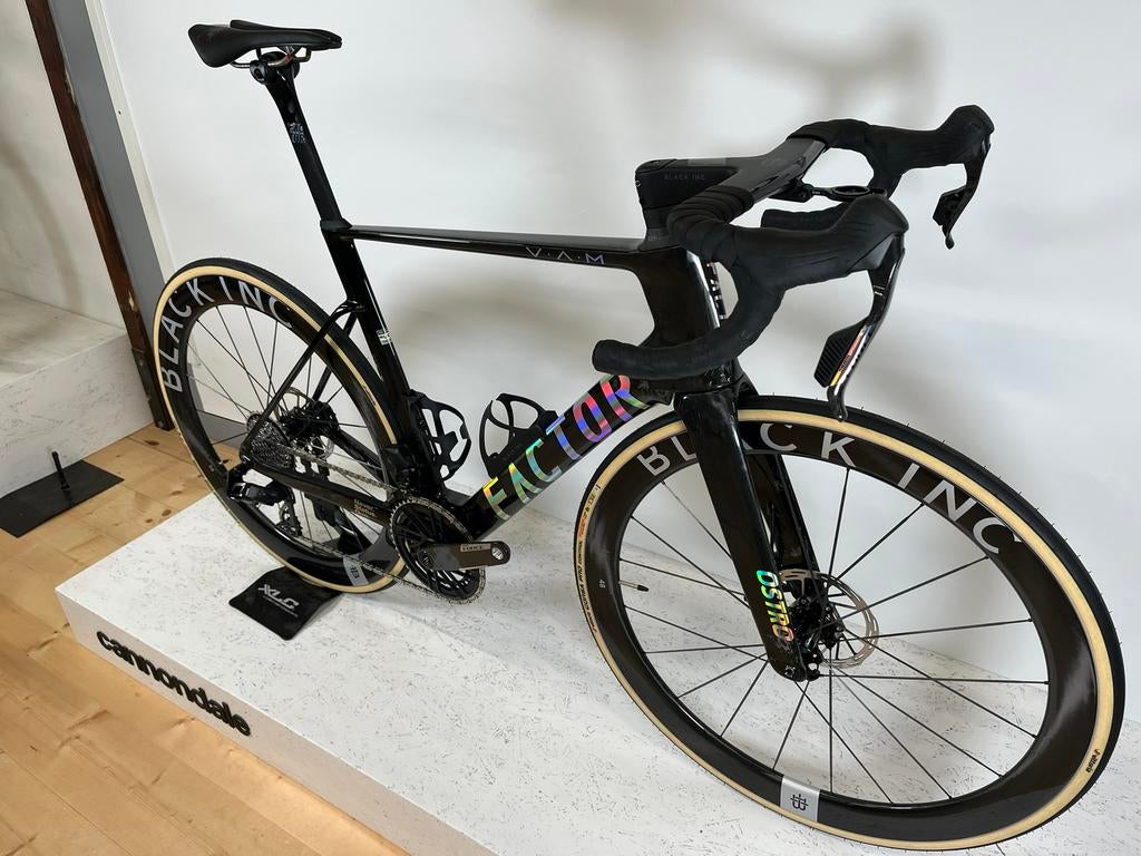 Nieuwe Factor Ostro Vam 2.0 Sram Force AXS Black inc maat 56, Fietsen en Brommers, Fietsen | Racefietsen, 28 inch, Carbon, Heren