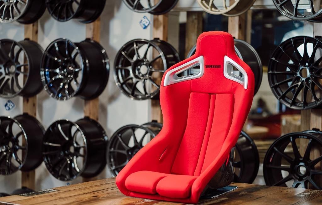 Bride A.I.R. kuipstoel sportstoel (zwart of rood), Auto diversen, Ophalen of Verzenden