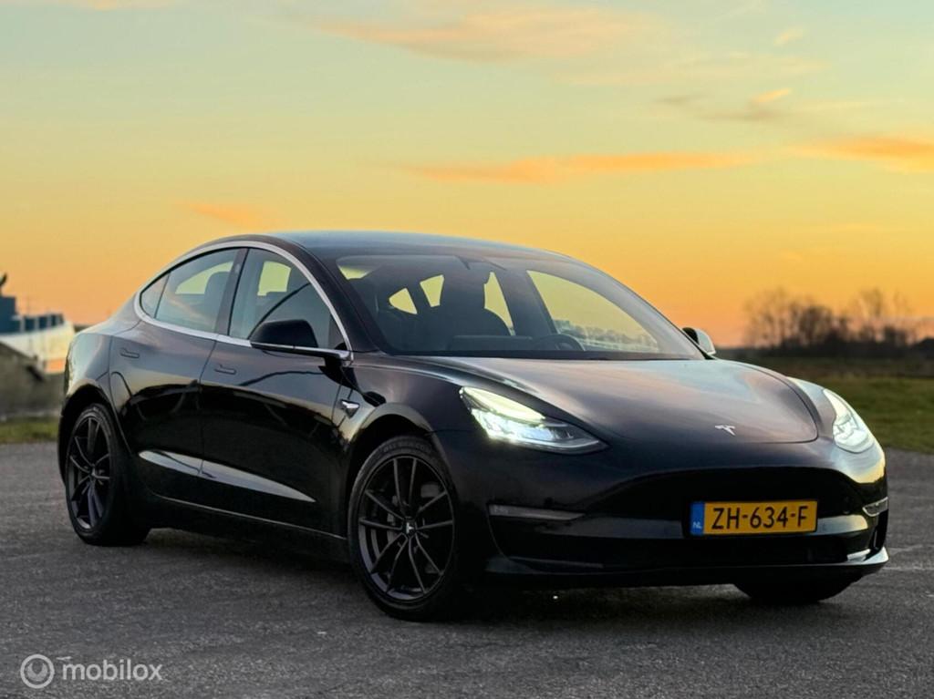 Tesla Model 3 Long Range AWD 75 kWh, Auto's, Tesla, Zwart, Origineel Nederlands, 351 pk, 84 €/maand