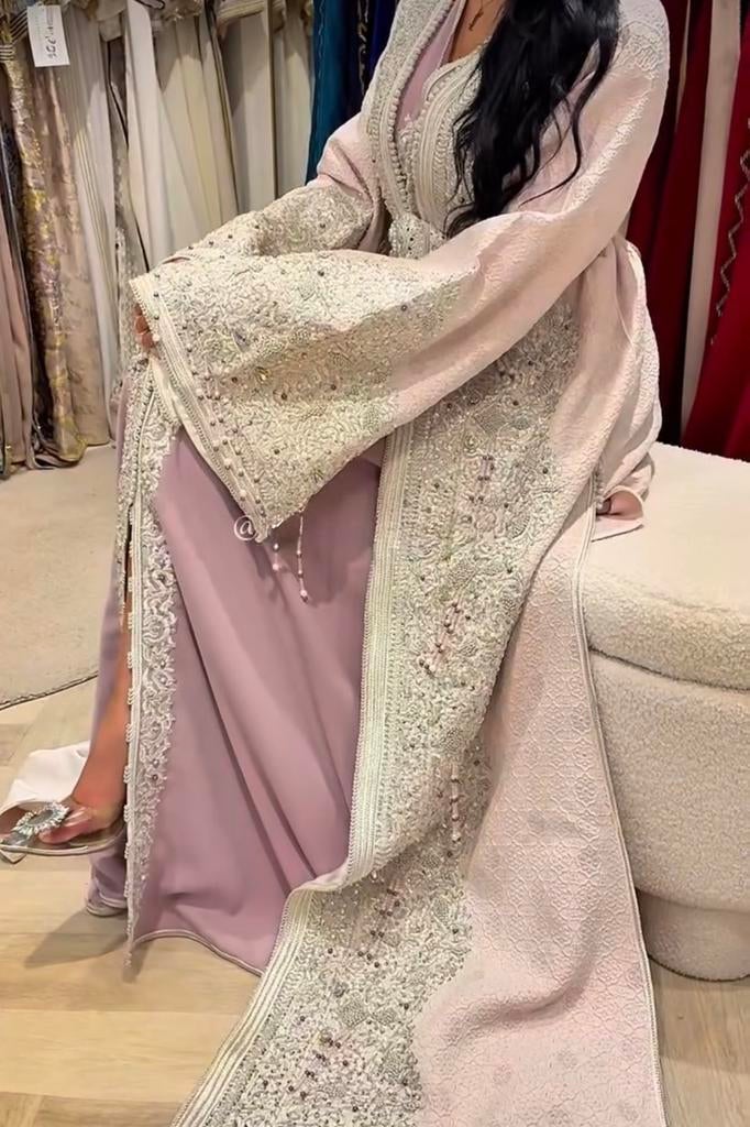 Prachtige takchita te huur, Ophalen, Nieuw, Maat 36 (S), Overige typen