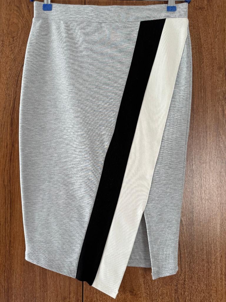 Nieuwe kokerrok maat M, Kleding | Dames, Maat 38/40 (M), Nieuw, Ophalen of Verzenden, Knielengte