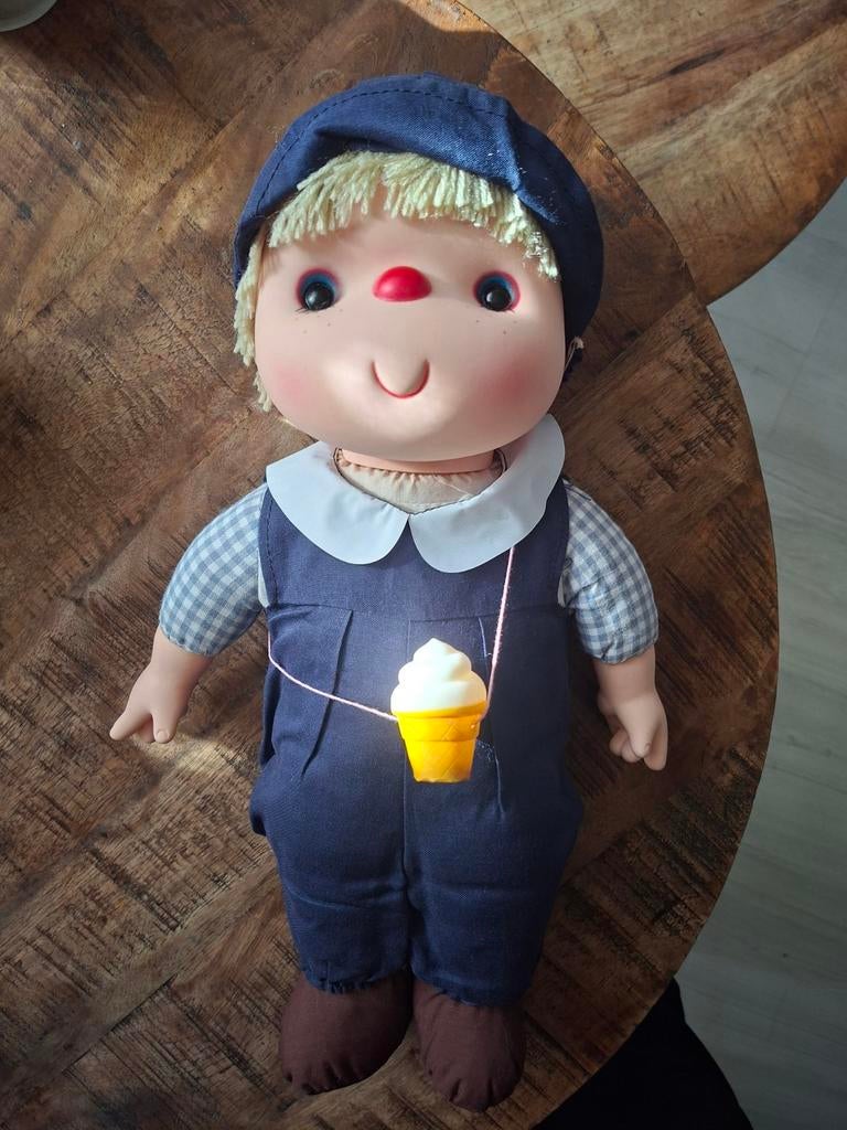 Jaren 80, Ann & Bob icecream doll - Farmer Bob, Verzamelen, Poppen, Ophalen of Verzenden, Zo goed als nieuw, Pop