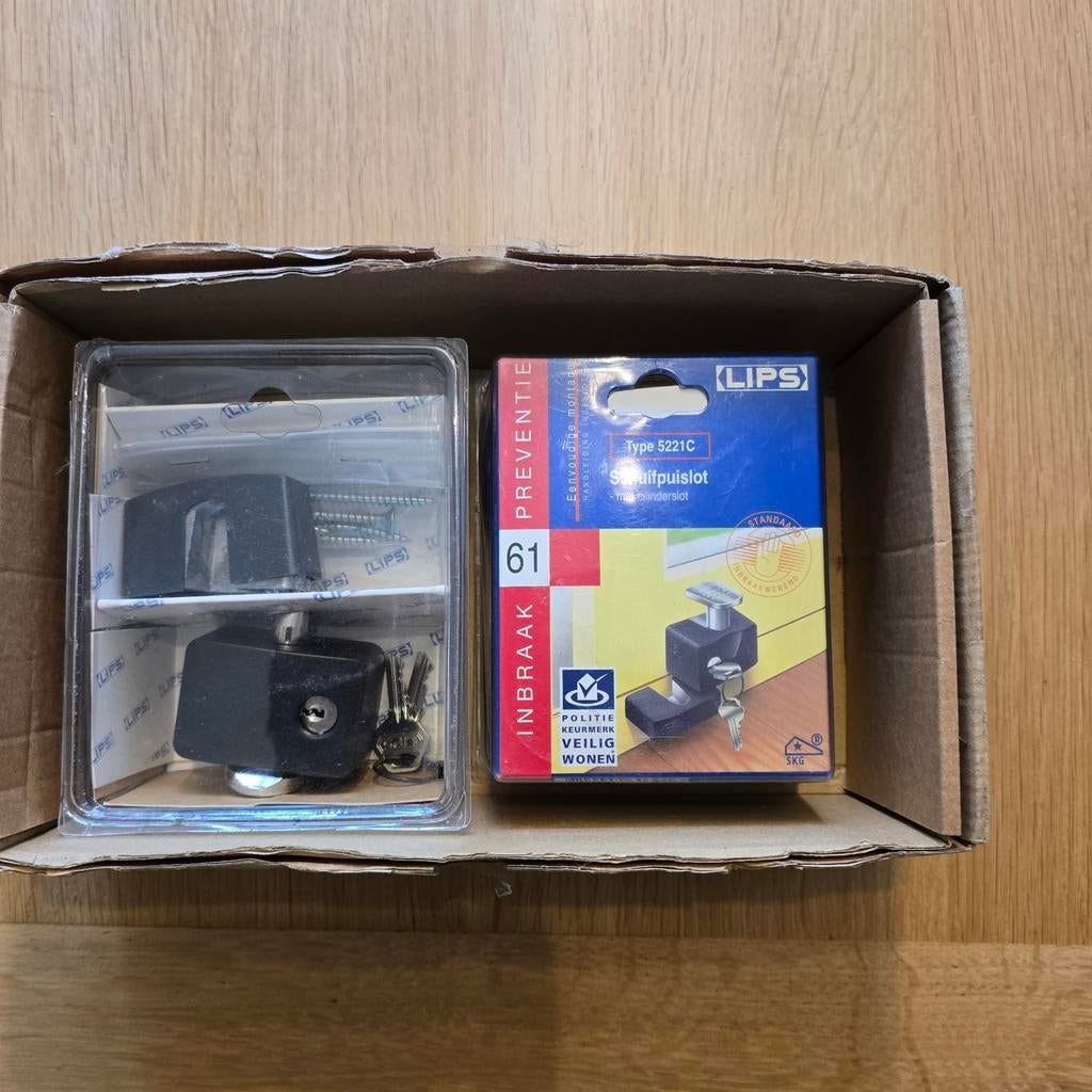 2 nieuwe schuifpuisloten van Lips, Ophalen of Verzenden, Zo goed als nieuw, Slot