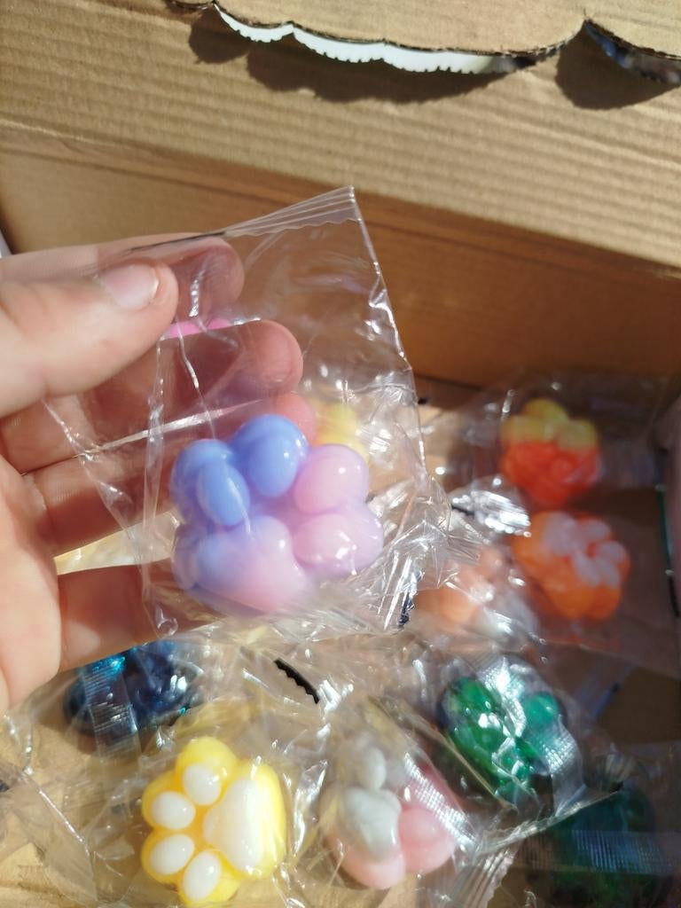 Kleine katten handjes squishy, Ophalen of Verzenden, Nieuw, Jongen of Meisje