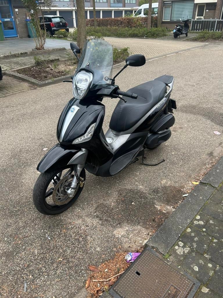 Piaggio beverly 350cc motorscooter, Ophalen, Zo goed als nieuw, Benzine, Overige modellen