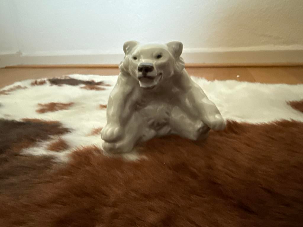 Royal Copenhagen IJsbeer Figurine #246 - Klassiek Deens Desi, Ophalen of Verzenden, Gebruikt, Dier