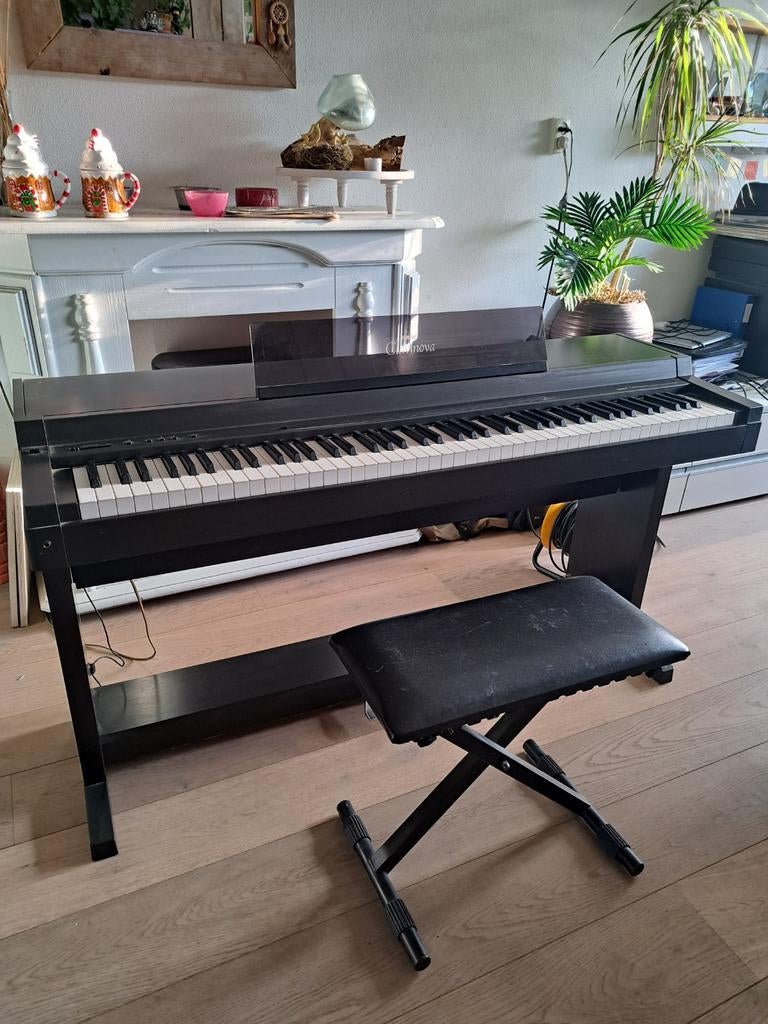 Yamaha Clavinova digitale piano + krukje, Gebruikt, Zwart, Digitaal, Ophalen of Verzenden