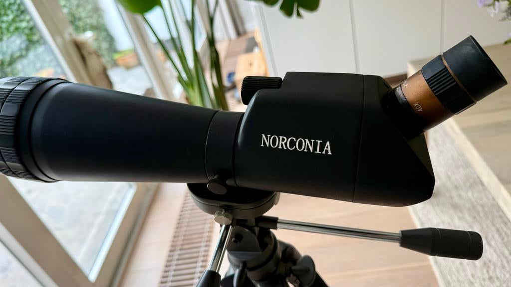 Norconia telescoop 20x60 met Falcon Eyes statief, Audio, Tv en Foto, Optische apparatuur | Telescopen, Gebruikt, Lenzentelescoop (refractor)