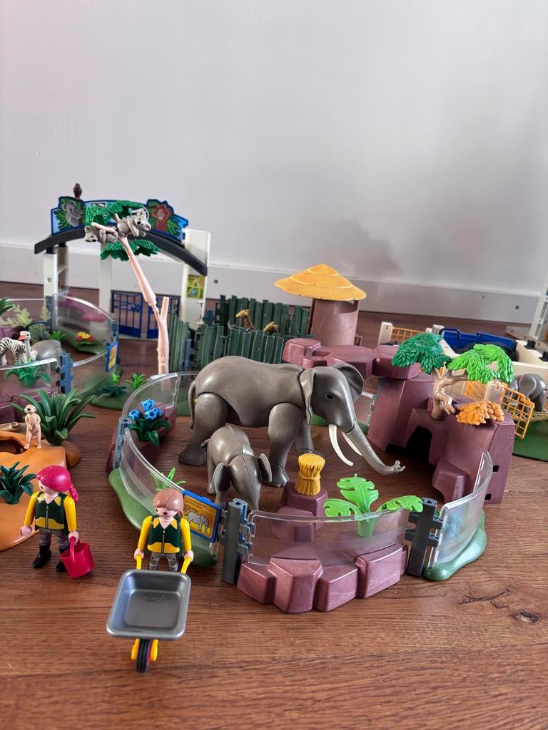 Playmobil Zoo met olifanten en andere dieren, Kinderen en Baby's, Speelgoed | Playmobil, Ophalen of Verzenden, Gebruikt, Complete set
