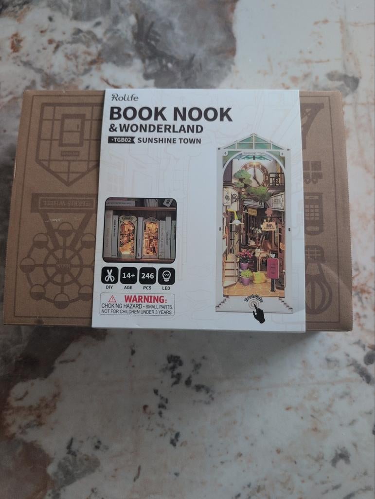 Rolife Book Nook – Sunshine Town DIY miniatuur
Merk: Roli, Hobby en Vrije tijd, Knutselen, Ophalen of Verzenden, Nieuw, Knutselwerk