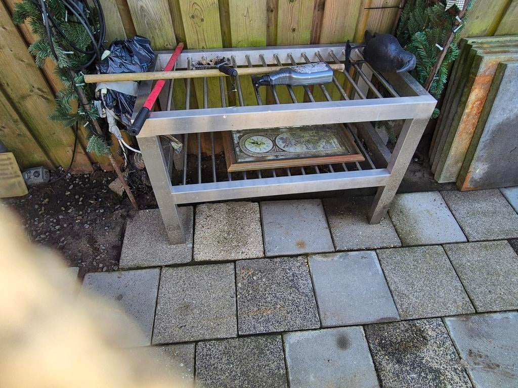 Bieden:Roestvrijstalen kweektafel of werkbank voor buiten, Ophalen of Verzenden