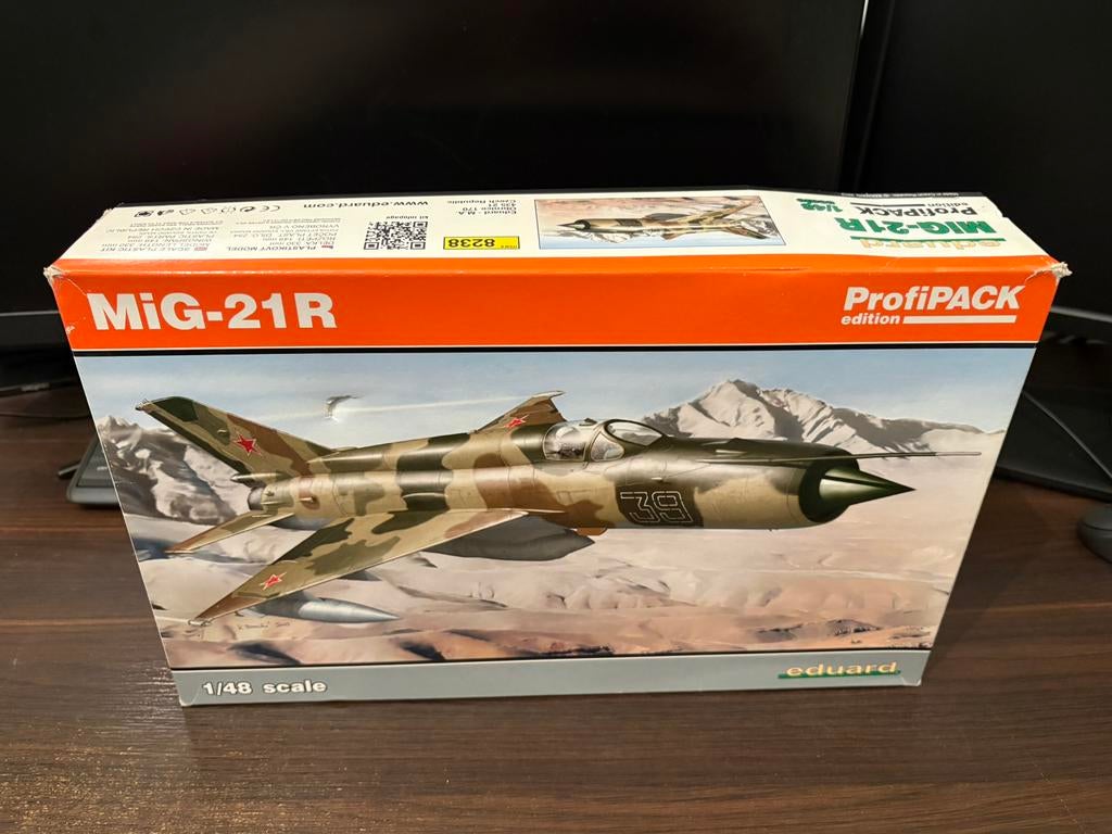 Eduard Mig-21R Profipack, Overige merken, Ophalen of Verzenden, Zo goed als nieuw, Groter dan 1:72