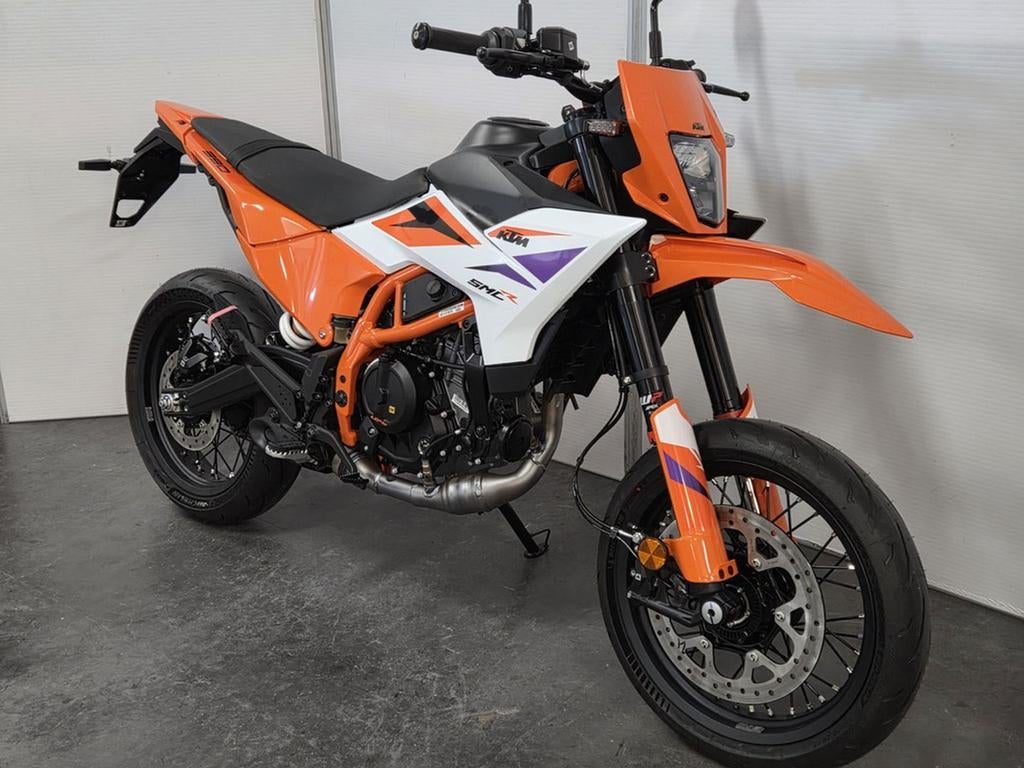 KTM 390 SMC R (bj 2025) - foto 3