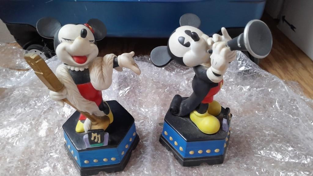 Mickey en minnie mouse muziekdoos, Ophalen of Verzenden, Mickey Mouse, Zo goed als nieuw, Beeldje of Figuurtje