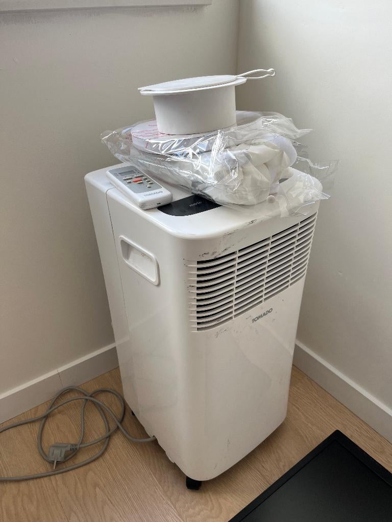 mobiele airco TOMADO TMA7000W, Ophalen, Minder dan 60 m³, 3 snelheden of meer, Zo goed als nieuw