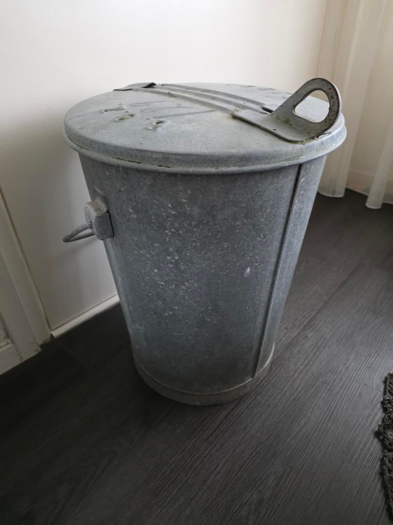 vuilnisbak zinke, Huis en Inrichting, Woonaccessoires | Prullenbakken, 40 liter of meer, Ophalen of Verzenden, Zo goed als nieuw