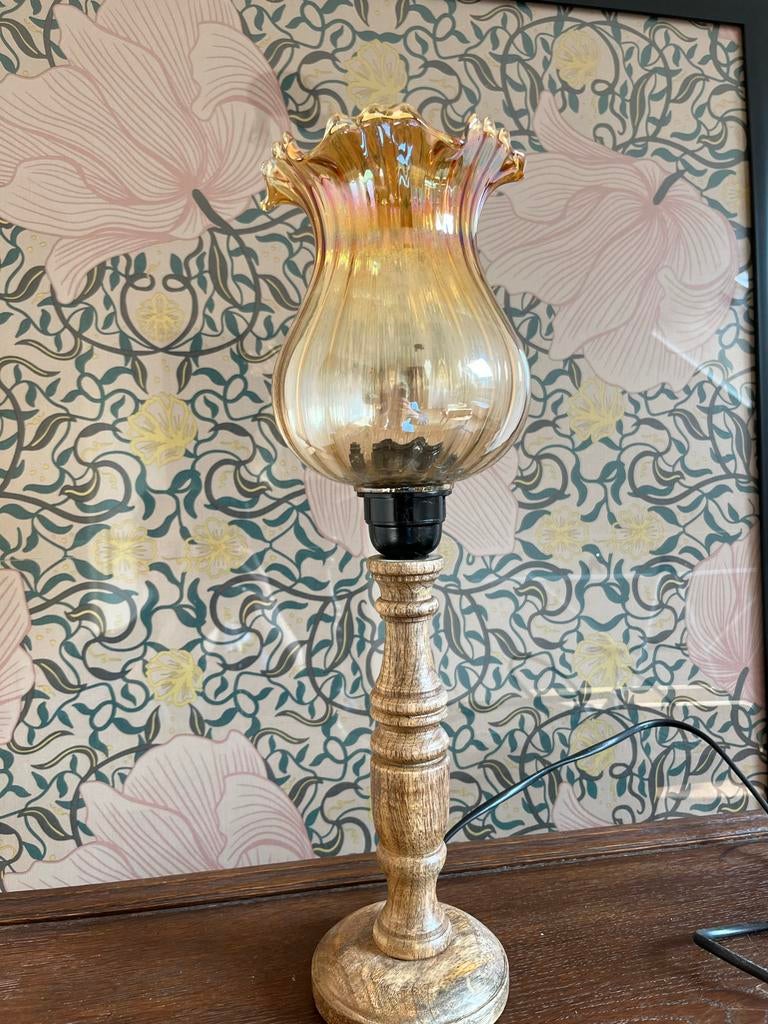 Vintage Tafellamp met Oranje Glazen Kap en Houten Voet, Ophalen of Verzenden, Gebruikt, Glas, Minder dan 100 cm