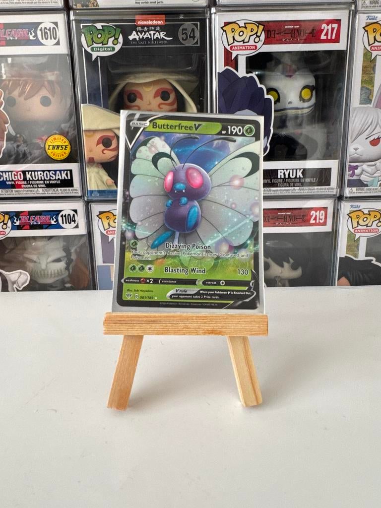 Pokémon Kaart Butterfree V 001/189, Ophalen of Verzenden, Zo goed als nieuw, Losse kaart