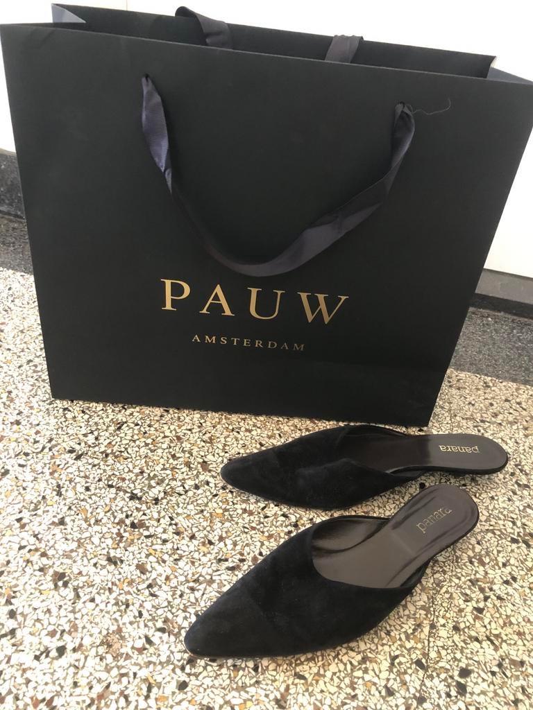 Panara Pauw suède instapmuiltjes zwart mt 40,5, Kleding | Dames, Zwart, Zo goed als nieuw, Sandalen of Muiltjes, Ophalen of Verzenden