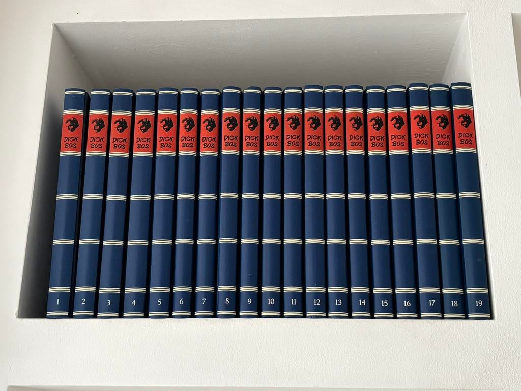 Dick Bos Alle 19 Boeken In Nieuwstaat! Moet Weg!, Meerdere stripboeken, Ophalen of Verzenden, Zo goed als nieuw