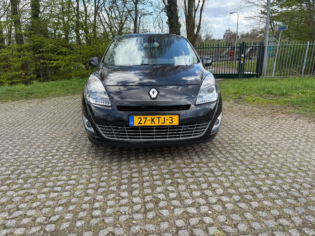 Renault Grand Scenic AUTOMAAT PANO APK TOT 25-3-2027, 4 cilinders, Zwart, 1405 kg, Onderhoudsboekje