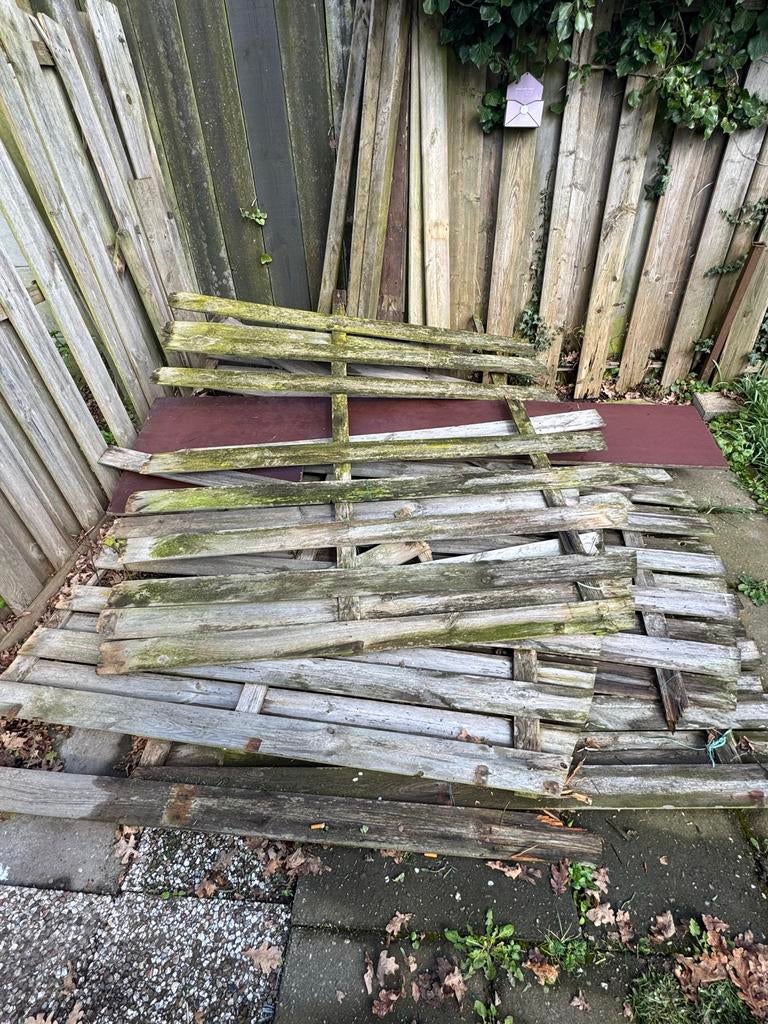 Oude schutting delen / planken, Ophalen, Minder dan 3 meter, Hout, 1 tot 2 meter