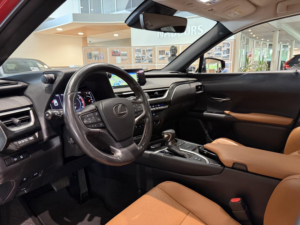 Lexus UX 250h AWD Executive Line, President pack, Mark Levin, Auto's, Lexus, Automaat, 12 maanden, Adaptive Cruise Control, Gebruikt