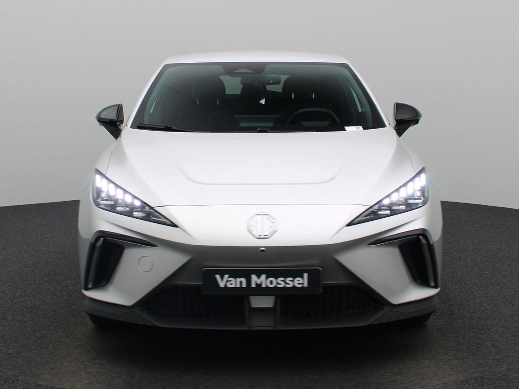 MG MG4 64 kWh Luxury | Apple/Carplay | Camera | Parkeersenso, Auto's, MG, Automaat, 12 maanden, Gebruikt, 1675 kg