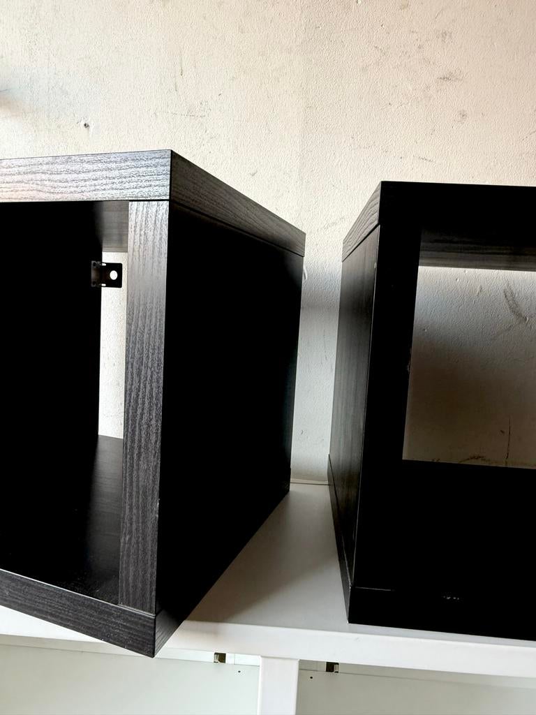 Zwarte houten wandkastjes - set van 2, Ophalen, Gebruikt