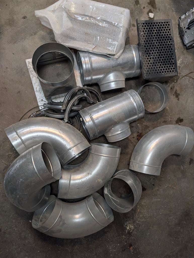 Spiralo buizen, bochten, T-stukken, muurdoorvoer 180mm, Ophalen of Verzenden, Nieuw