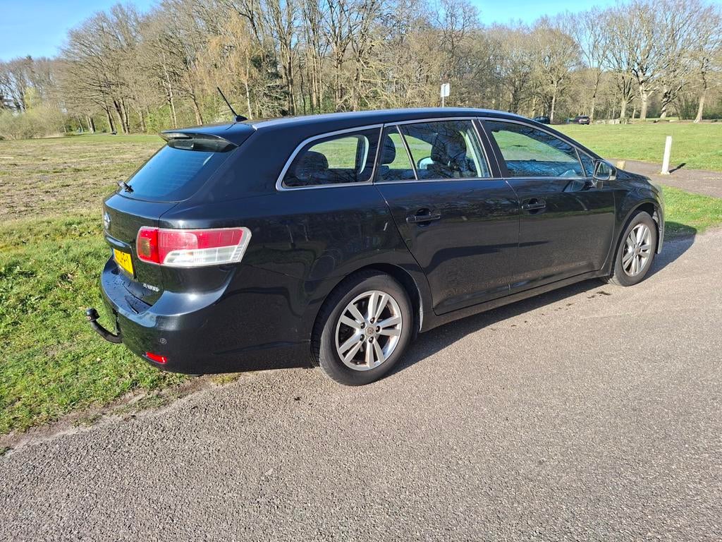 Toyota Avensis 1.8 Vvt-i Wagon 2010 Zwart, Auto's, 15 km/l, Avensis, 4 cilinders, Zwart
