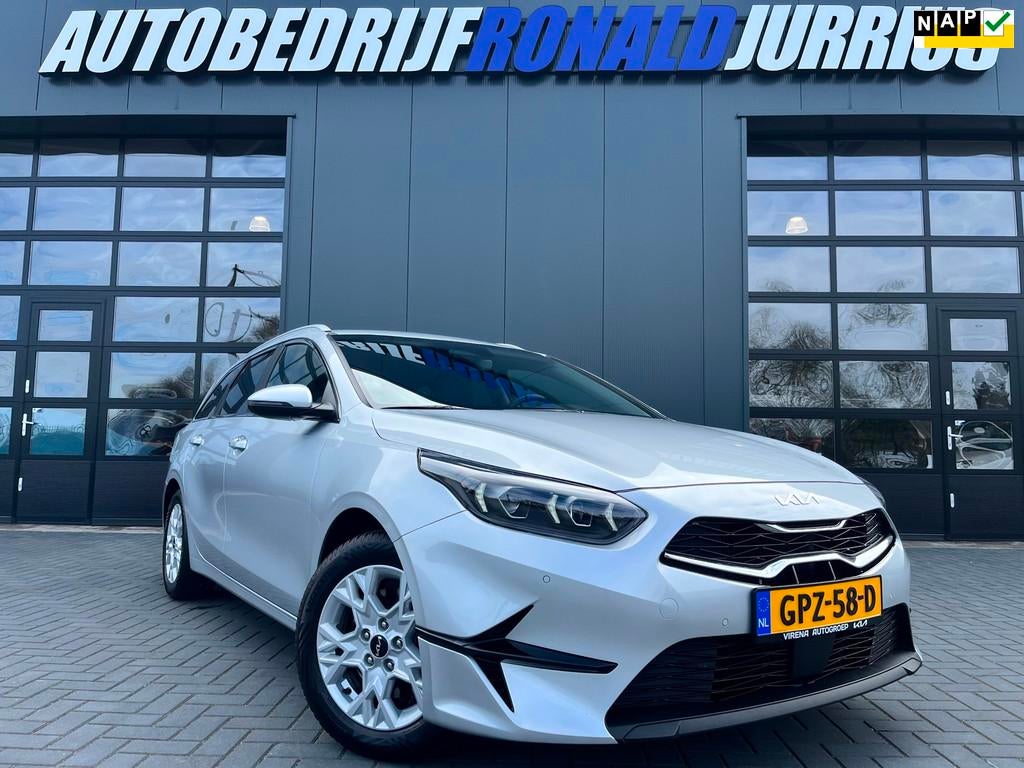 Kia Ceed Sportswagon 1.5 T-GDi DynamicPlusLine, Gebruikt, 4 cilinders, Origineel Nederlands, Zilver of Grijs