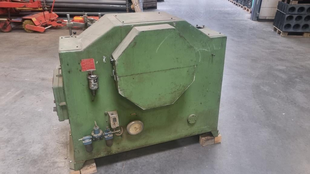 Rondgaande pennenbank, Ophalen, Gebruikt