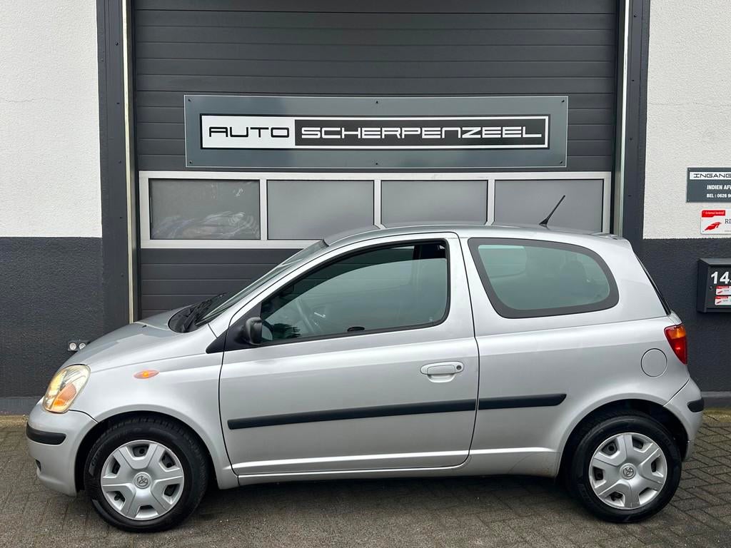 Toyota Yaris 1.3 VVT-i Luna | AIRCO | 123dkm ! | NL AUTO, Voorwielaandrijving, Stof, Gebruikt, 31 €/maand