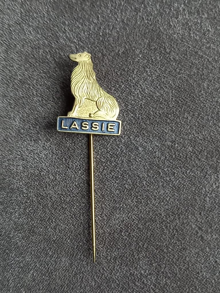 Speldje hond Lassie, Ophalen of Verzenden, Gebruikt