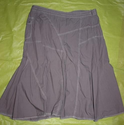 Grijze Rok Fransa (38), Kleding | Dames, Rokken, Zo goed als nieuw, Maat 38/40 (M), Grijs, Knielengte, Ophalen of Verzenden