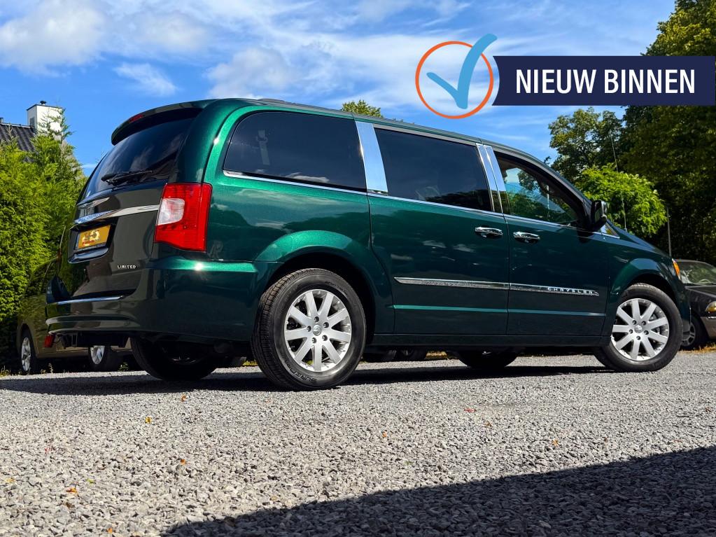 Chrysler Grand Voyager 3.6 V6 LIMITED MAYBACH-GREEN 72.040KM, Auto's, Parkeercamera, Gebruikt, Grand Voyager, 7 stoelen