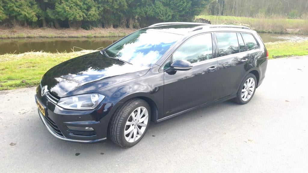 Volkswagen Golf 1.6 TDI 81KW/110PK Variant 2015 Zwart, Voorwielaandrijving, 4 cilinders, Leder en Stof, Zwart