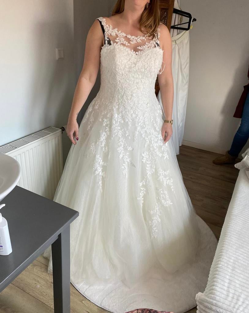 Prachtige bruidsjurk maat 42/44 ivoor kleur, met hoepel, Ophalen of Verzenden, Zo goed als nieuw, Wit, Trouwjurk