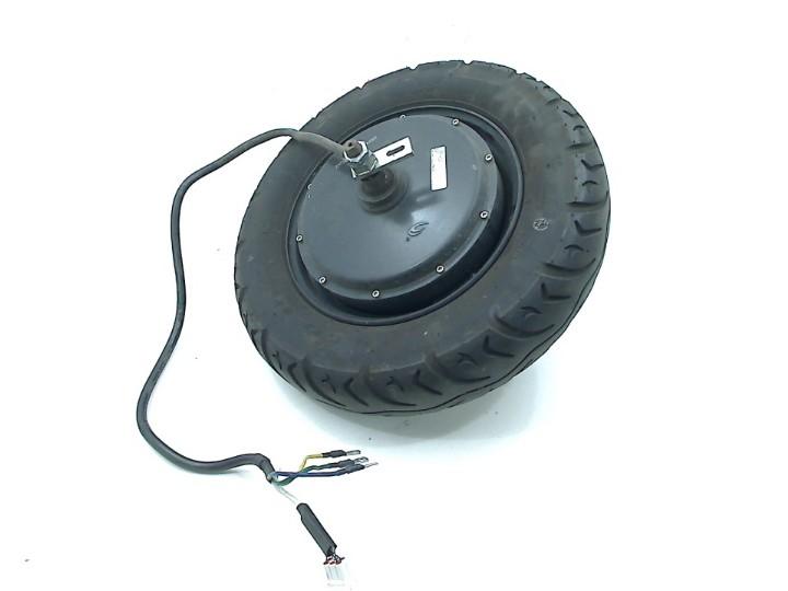 ACHTERWIEL La Souris AGM VX50 Lange as (10'' 50cc 2schokbr), Gebruikt, P.J. Troelstraweg 8 8
3144 CX  MAASSLUIS, NL, Info@cama-motorparts.nl