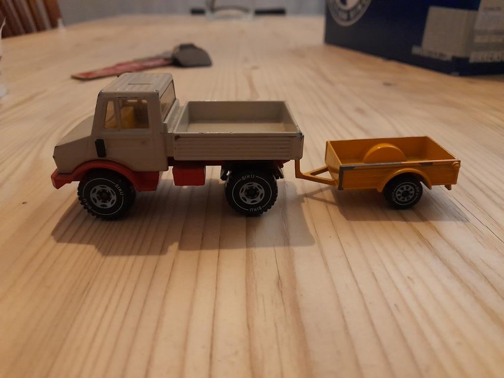 Siku Mercedes Unimog, Hobby en Vrije tijd, Modelauto's | 1:43, Ophalen of Verzenden, Gebruikt, Tractor of Landbouw, SIKU