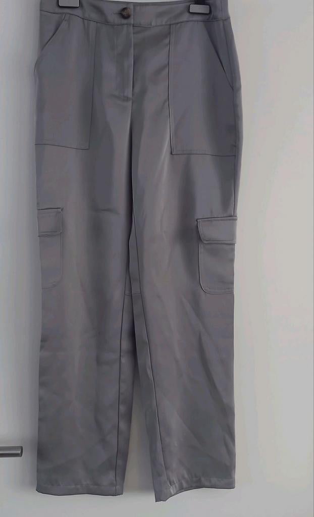 JC Sophie gave cargo in satinlook mt 36 past kleine 38 nw!, Kleding | Dames, Broeken en Pantalons, Nieuw, Maat 38/40 (M), Grijs