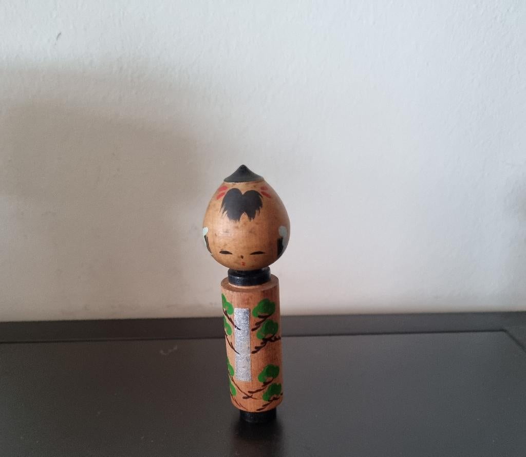 Lieve Sosaku Kokeshi, Verzenden