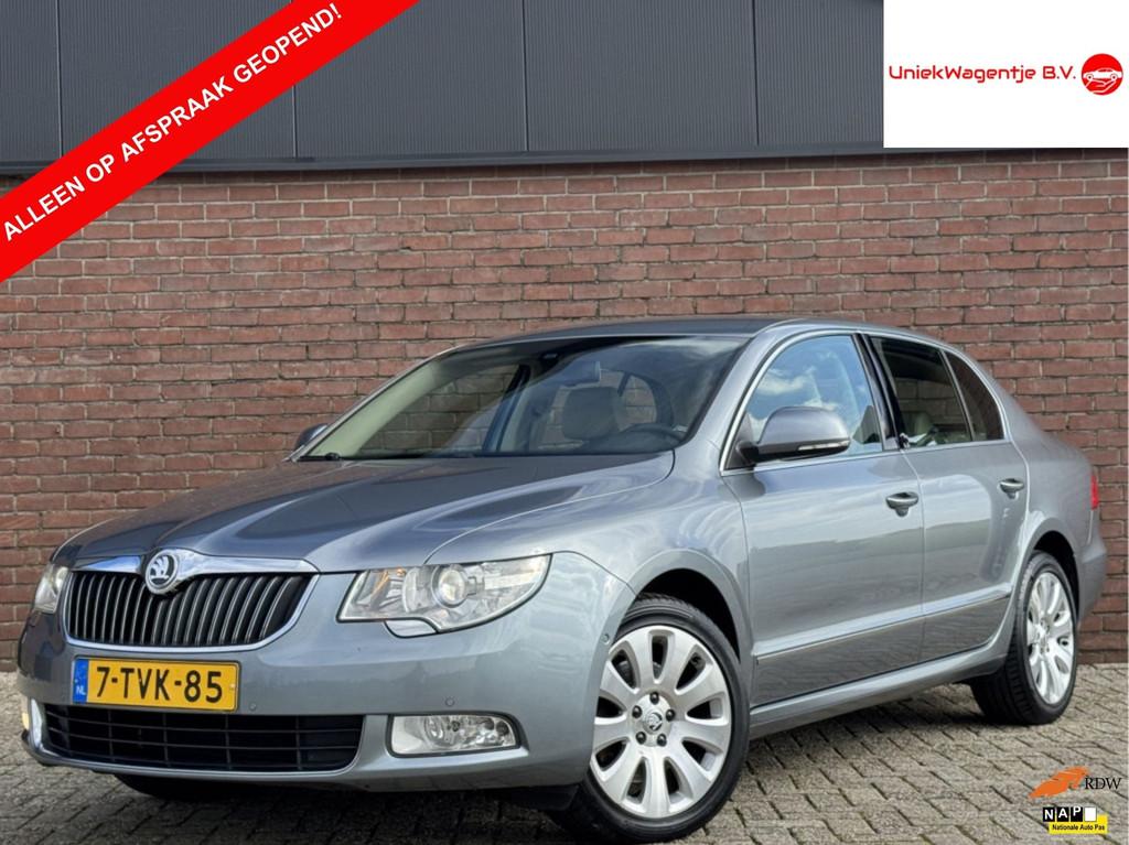 Skoda Superb 1.4 TSI COMFORT BUSINESS LINE | NAVI! | CLIMA!, Voorwielaandrijving, Euro 5, 15 km/l, Gebruikt