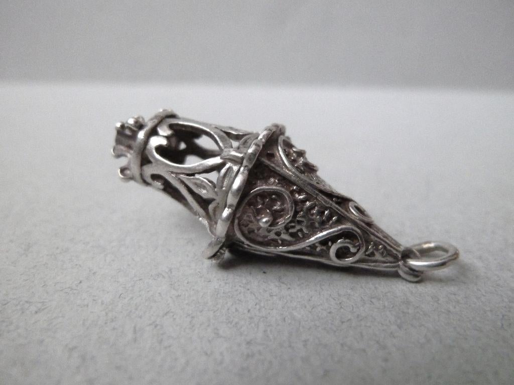 Oude bedel zilver Sierlijke Oosterse Lantaarn paars licht, Verzenden, Zilver, Hanger