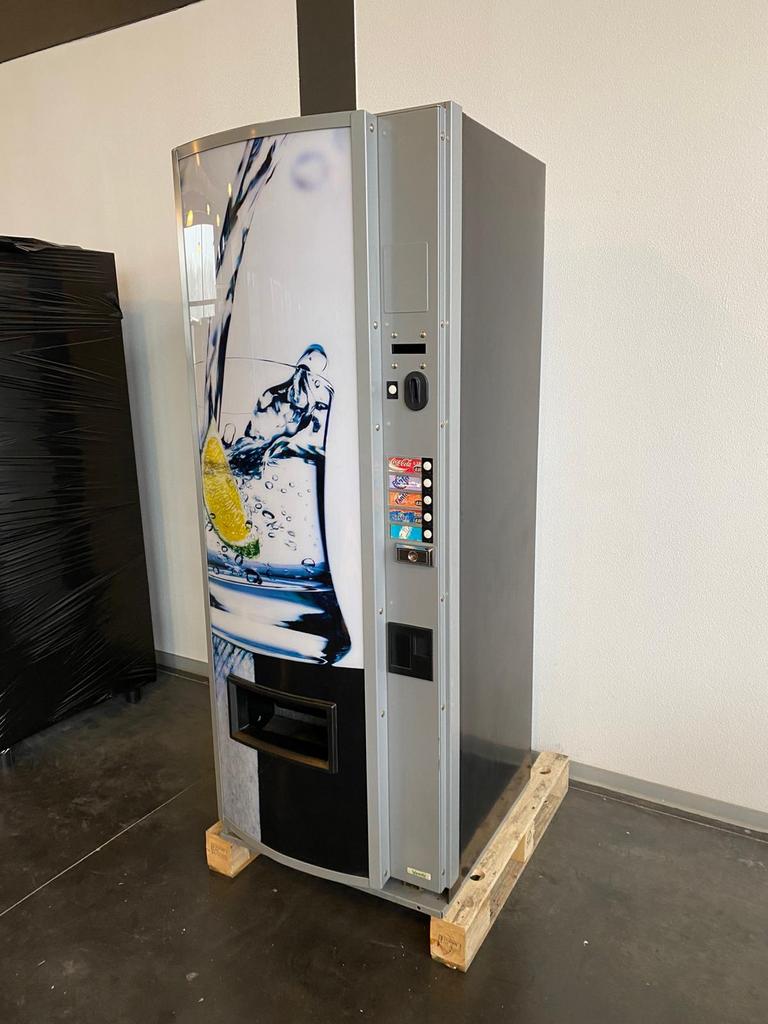 Vendo 5 selecties drankautomaat | Vendingmachine refurbished, Ophalen, Vending Master, Ewinkel 12, 5431ND, Info@vendingmaster.nl