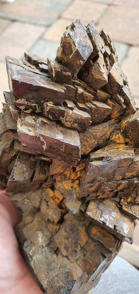 Limoniet pseudomorf na Pyriet, Beschermkristal!, Verzamelen, Mineralen en Fossielen, Mineraal, Verzenden