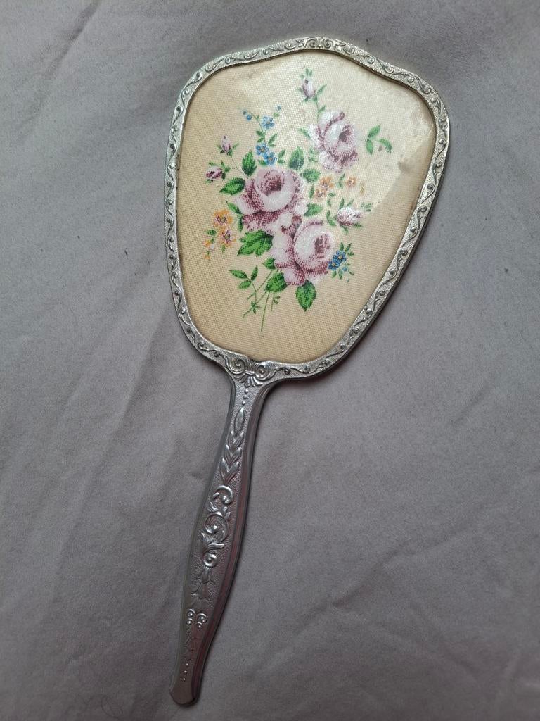 Mooie vintage handspiegel met beschilderde rozen, Verzenden